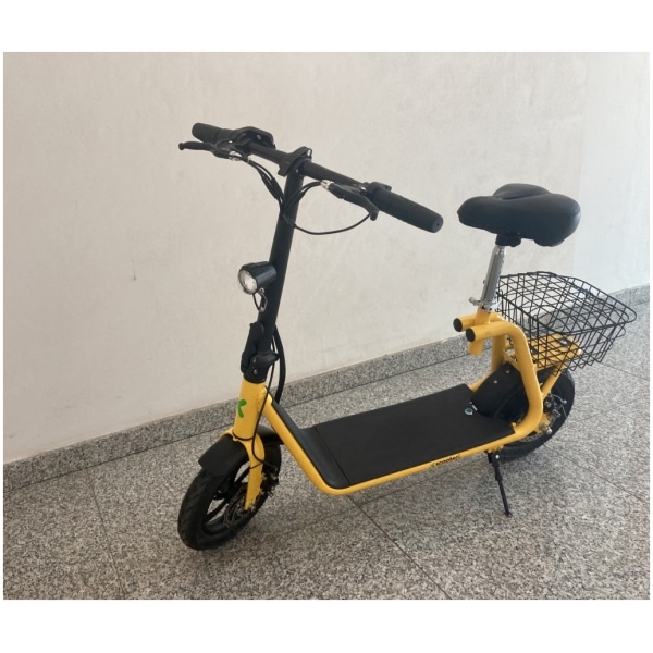 Elektromos robogó X-Scooters XS01-elöl sárga-2